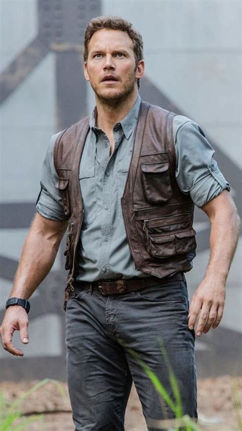 who plays owen in jurassic world